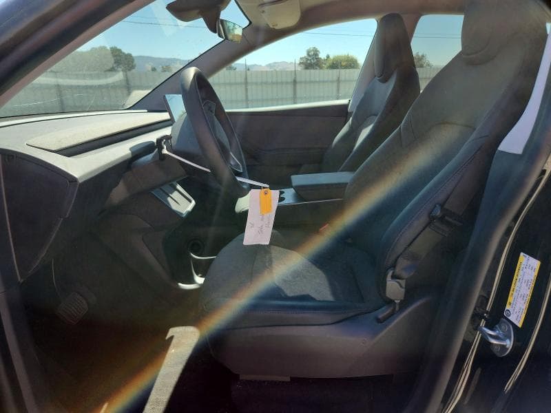 2026 TESLA MODEL Y 7