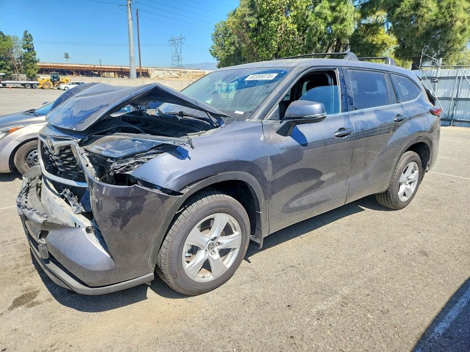 2022 TOYOTA HIGHLANDER LE - 1