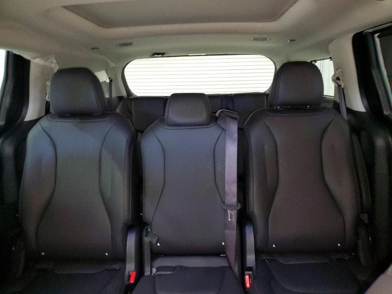 2026 KIA CARNIVAL HYBRID SX 10
