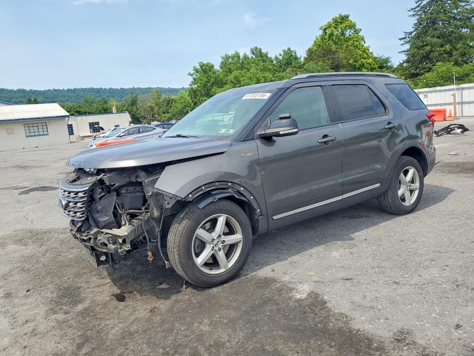 2017 FORD EXPLORER XLT - 1
