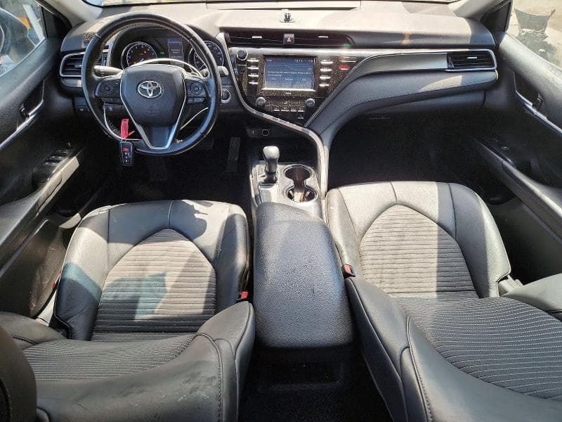 2020 TOYOTA CAMRY SE 8