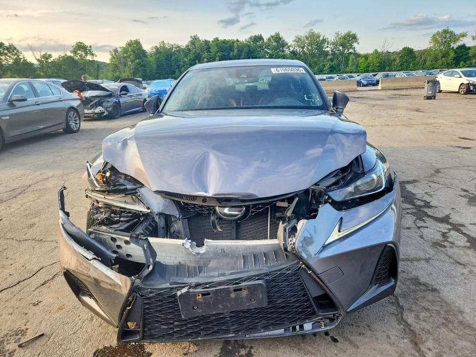 2018 LEXUS IS 300 5