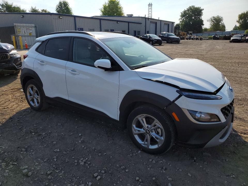 2023 HYUNDAI KONA SEL 4