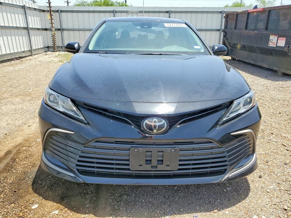 2023 TOYOTA CAMRY LE 5