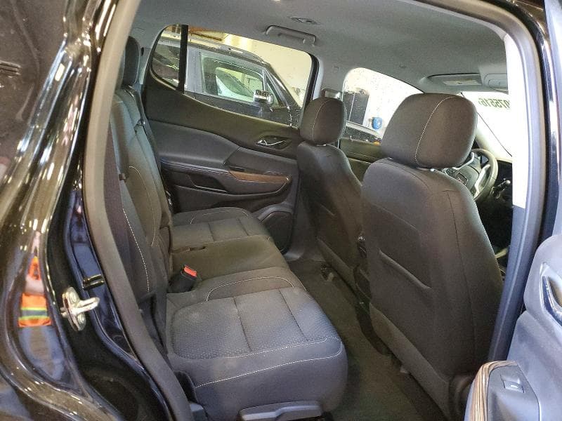 2023 GMC ACADIA SLE 11