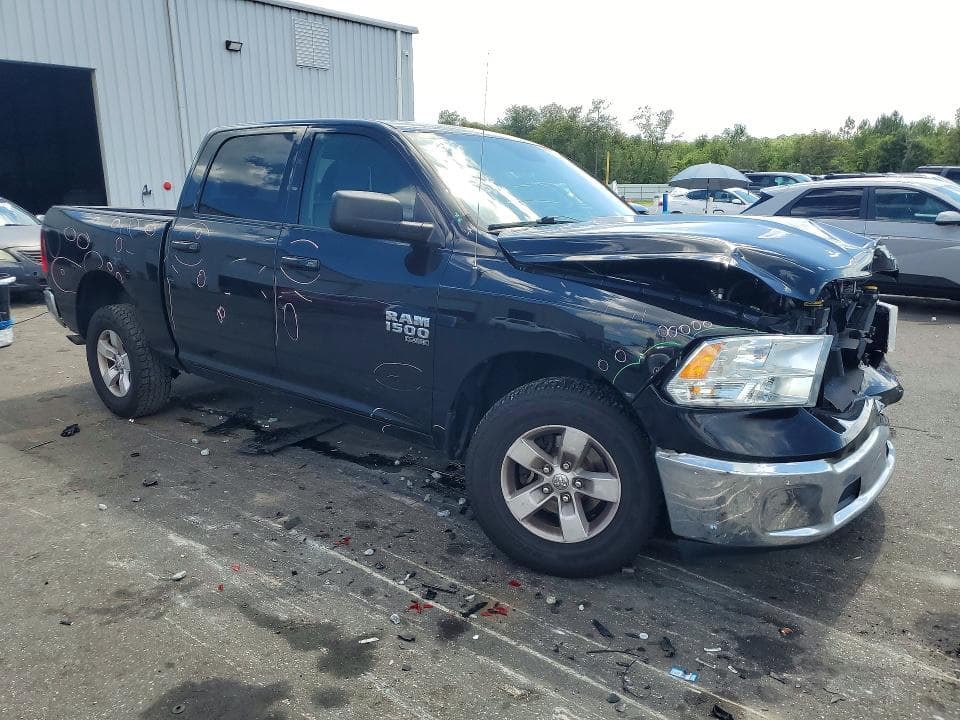 2021 RAM 1500 CLASSIC SLT 4
