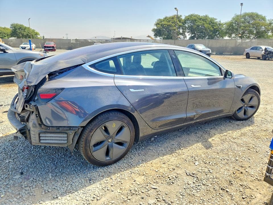 2018 TESLA MODEL 3 3