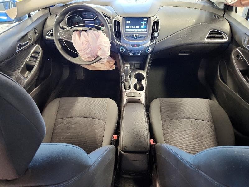 2017 CHEVROLET CRUZE LT 8