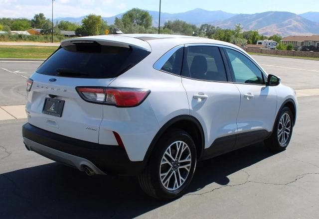 2022 FORD ESCAPE SEL 3