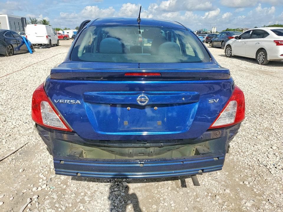 2019 NISSAN VERSA SV 6