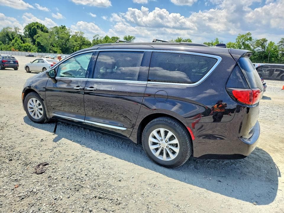 2017 CHRYSLER PACIFICA TOURING L 2