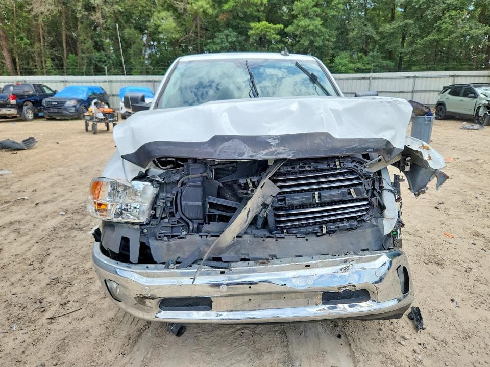 2018 RAM 1500 SLT 5