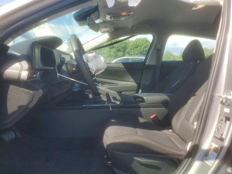 2025 HYUNDAI ELANTRA SE 7