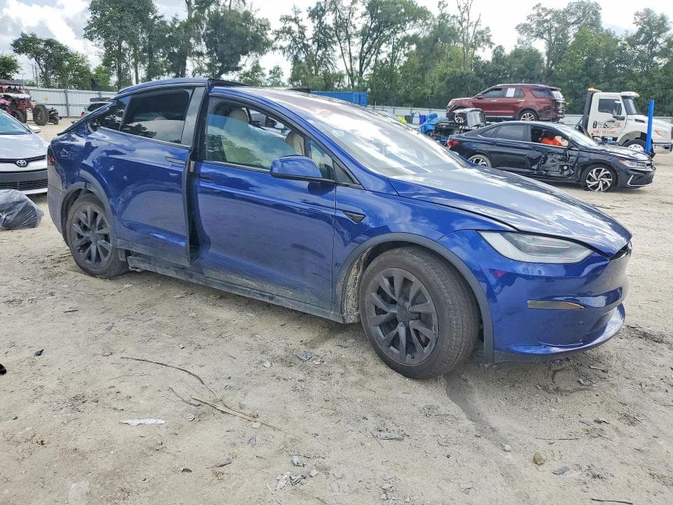2023 TESLA MODEL X 4