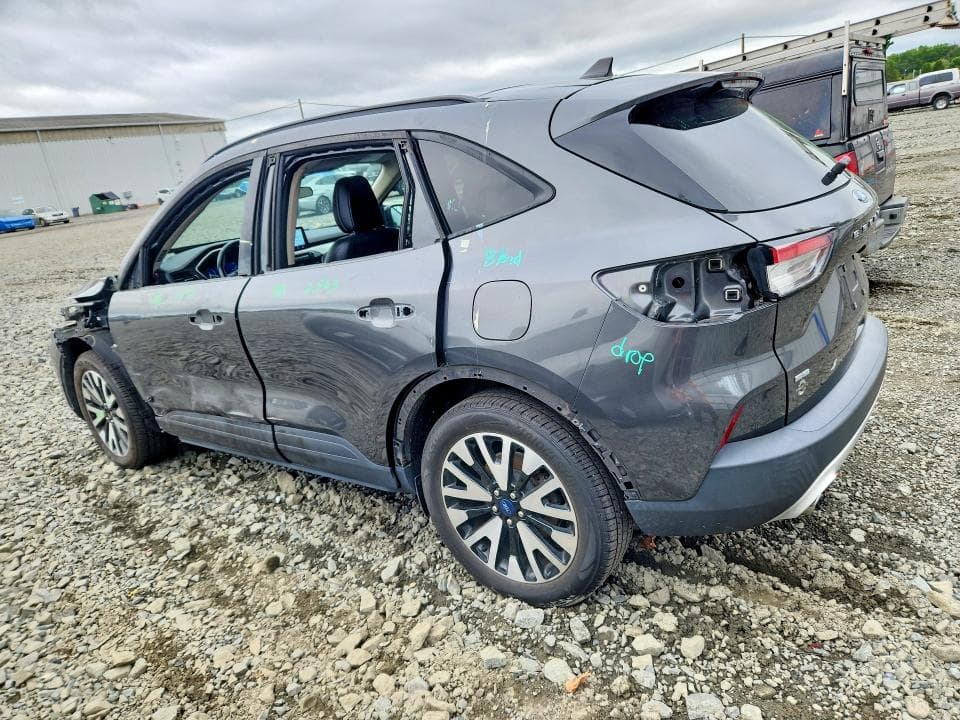 2020 FORD ESCAPE SE SPORT 2