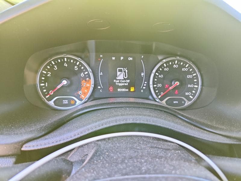 2018 JEEP RENEGADE LATITUDE 9