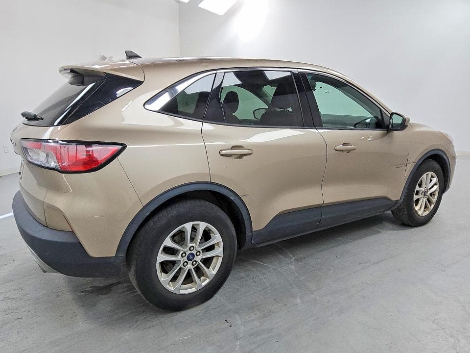 2021 FORD ESCAPE SE 3