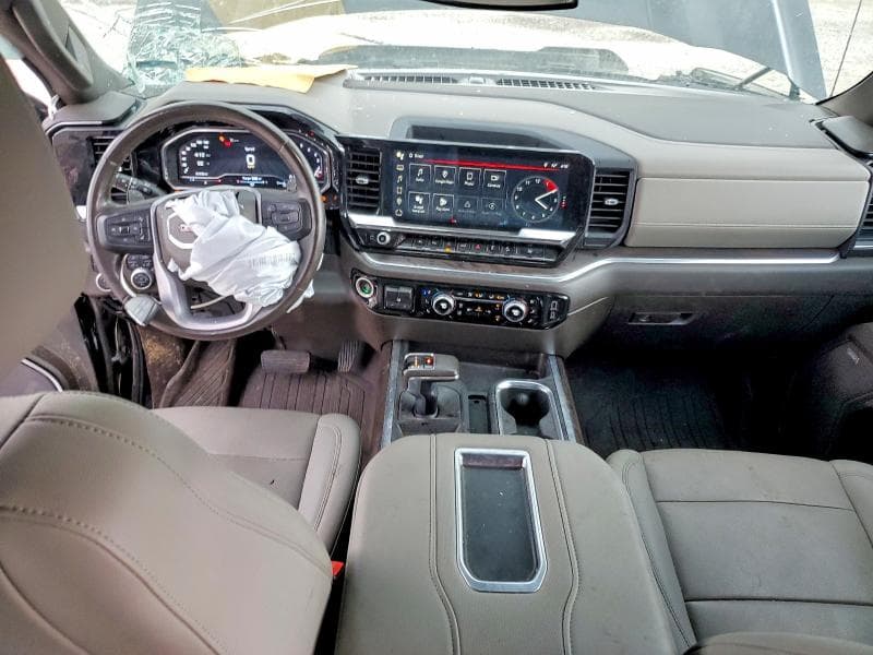 2022 GMC SIERRA K1500 SLT 8