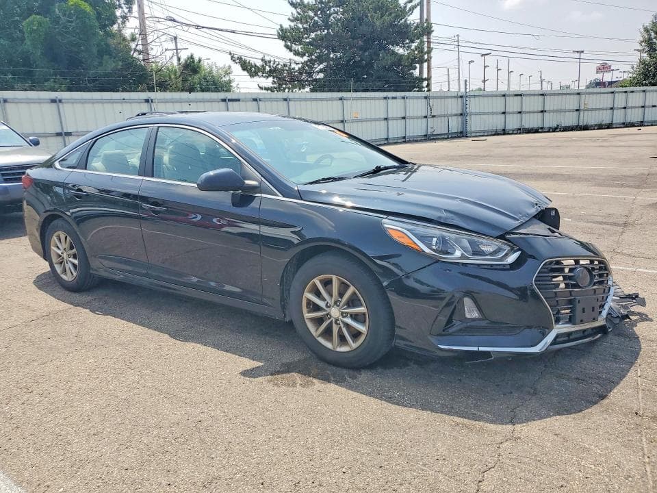 2019 HYUNDAI SONATA SE 4
