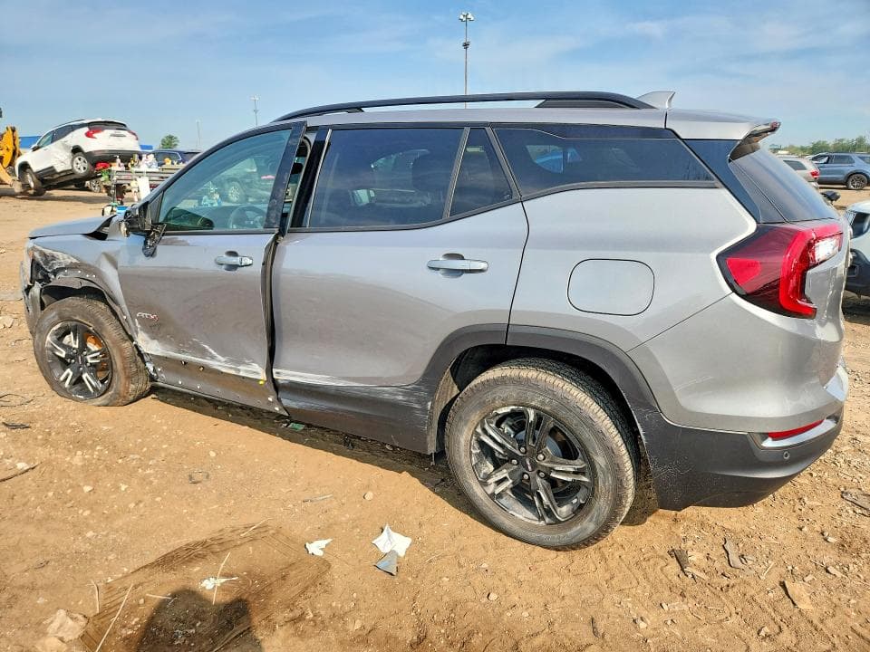 2023 GMC TERRAIN AT4 2
