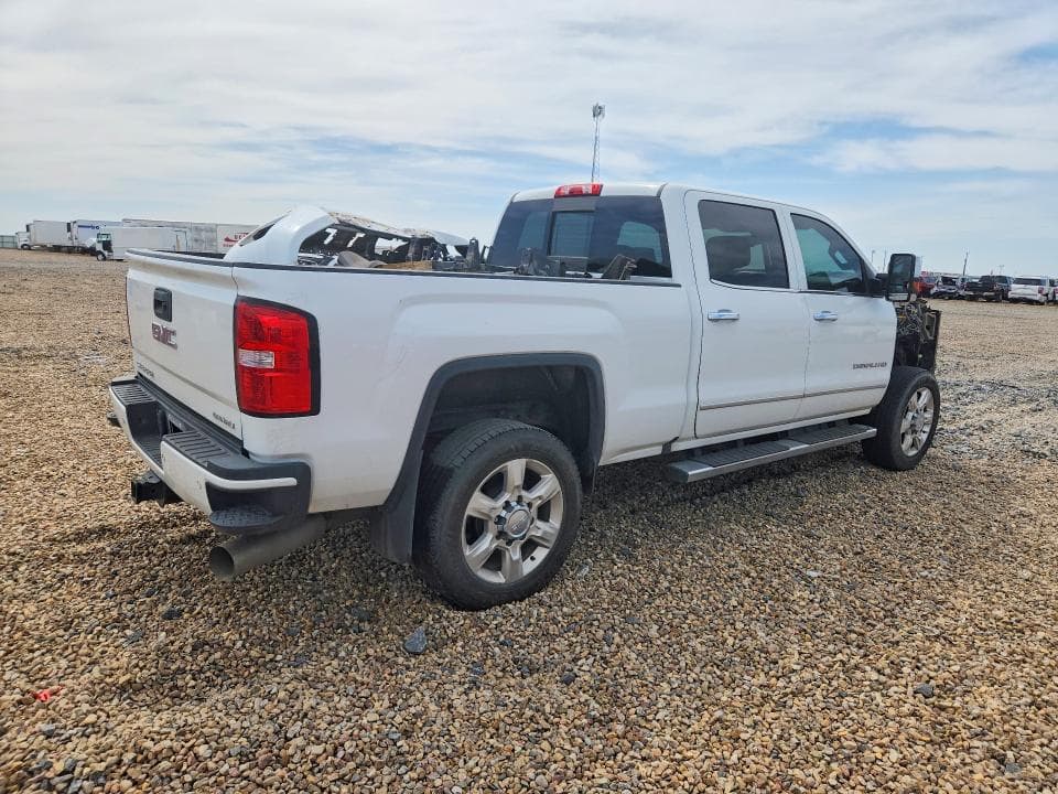 2019 GMC SIERRA K2500 DENALI 3
