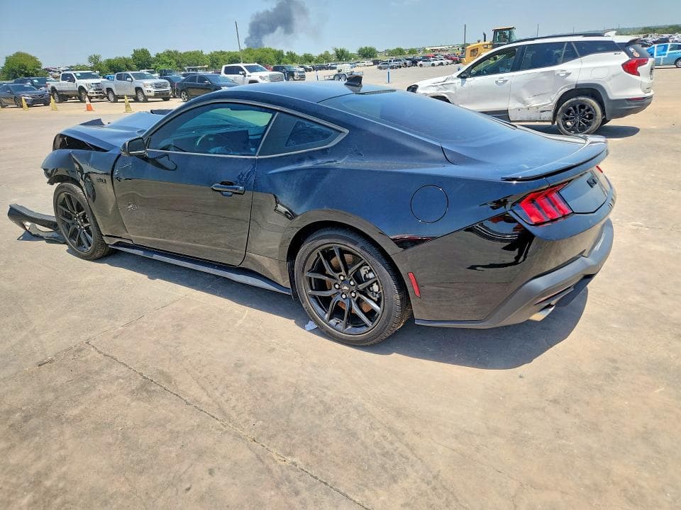 2025 FORD MUSTANG GT 2