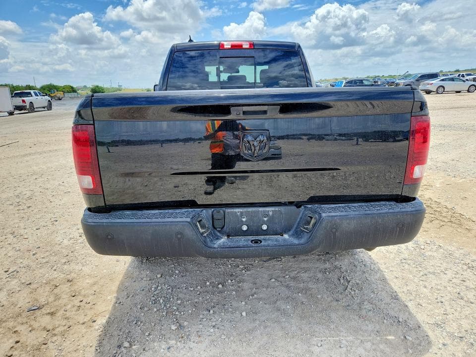 2019 RAM 1500 CLASSIC SLT 6