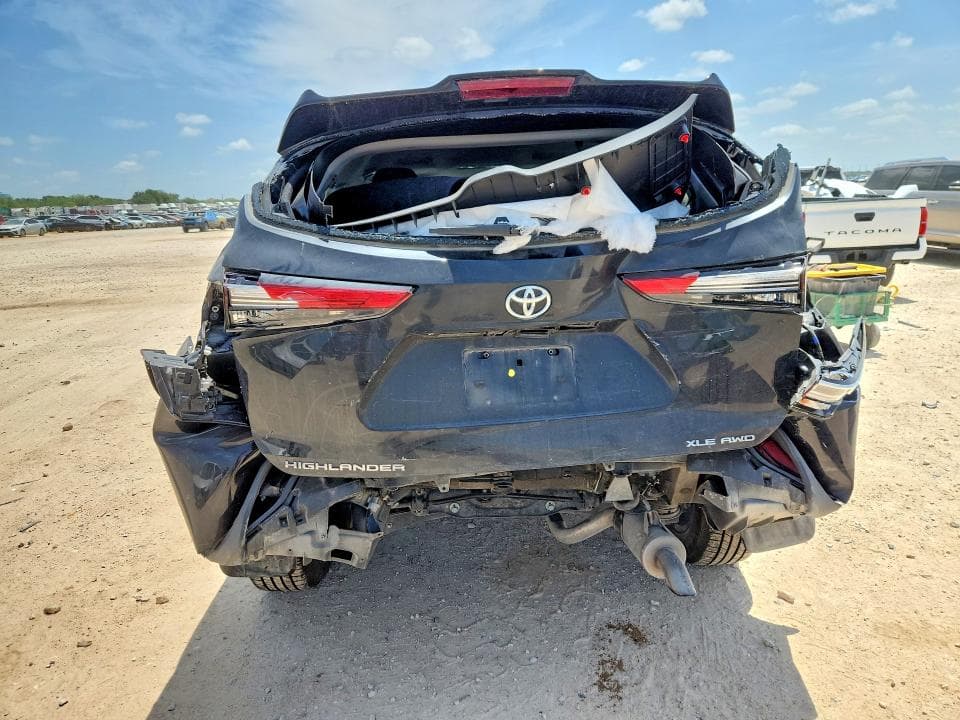 2020 TOYOTA HIGHLANDER XLE 6
