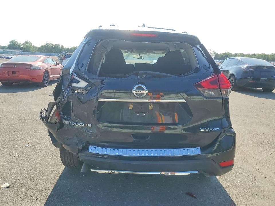 2017 NISSAN ROGUE SV 6