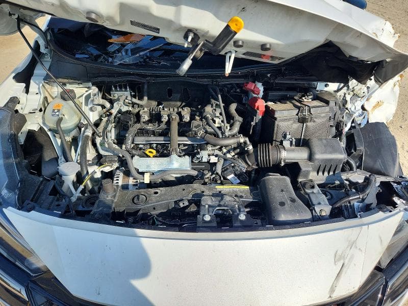 2025 NISSAN VERSA SR 11