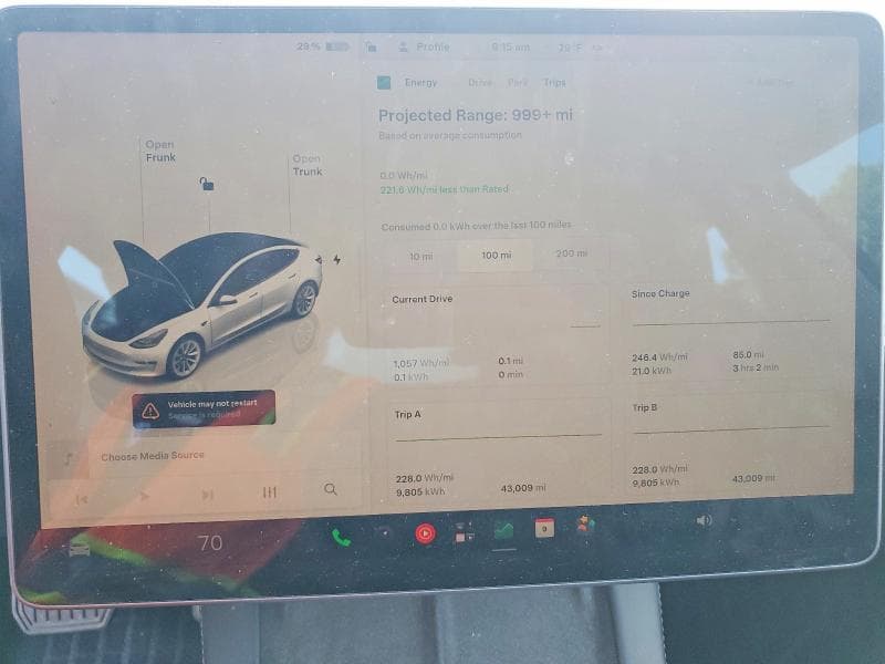 2023 TESLA MODEL 3 9