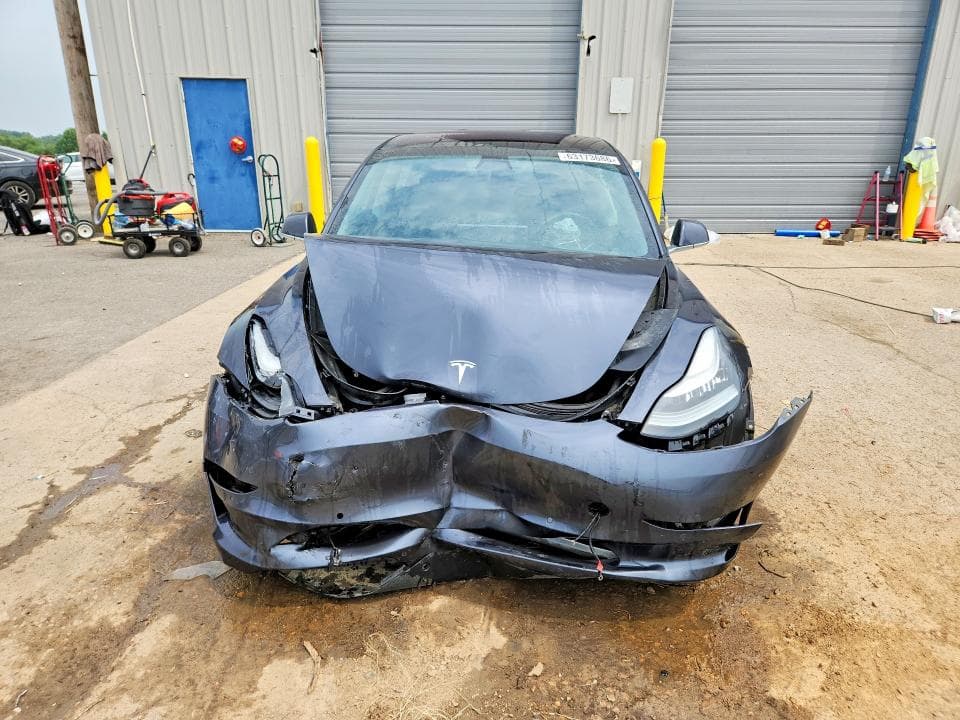 2018 TESLA MODEL 3 5