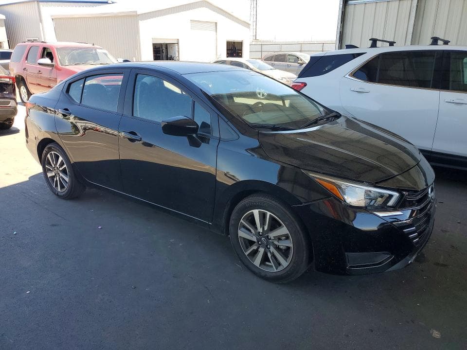 2025 NISSAN VERSA SV 4