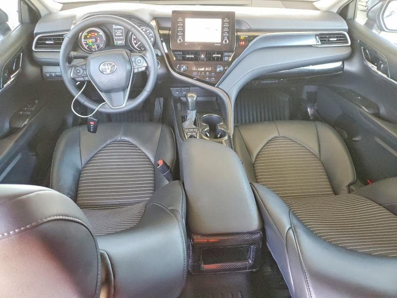 2022 TOYOTA CAMRY HYBRID SE 8