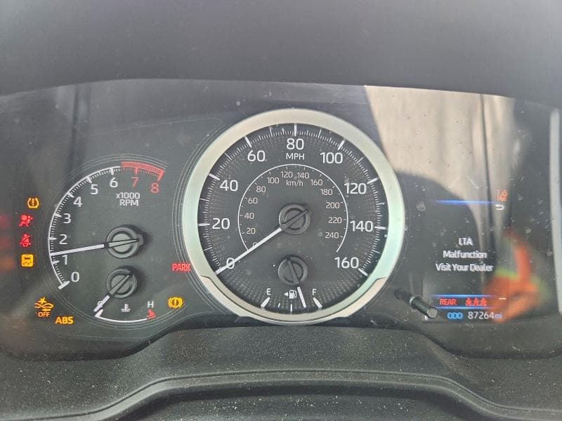 2021 TOYOTA COROLLA LE 9