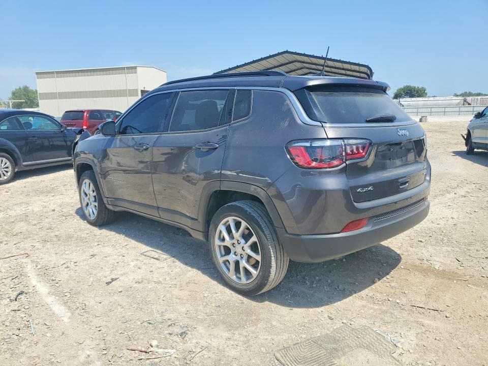 2023 JEEP COMPASS LATITUDE LUX 2