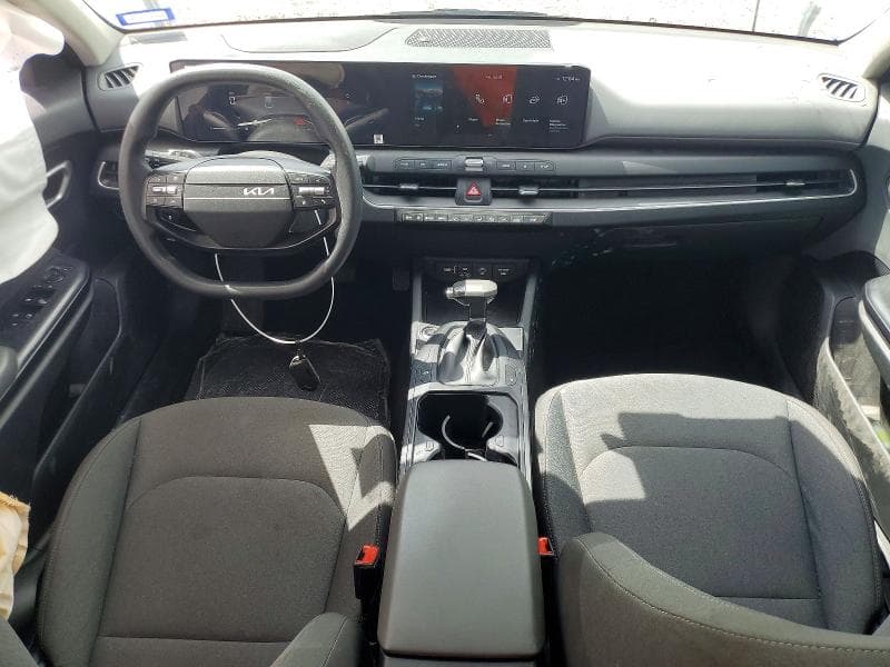 2025 KIA K4 LX 8