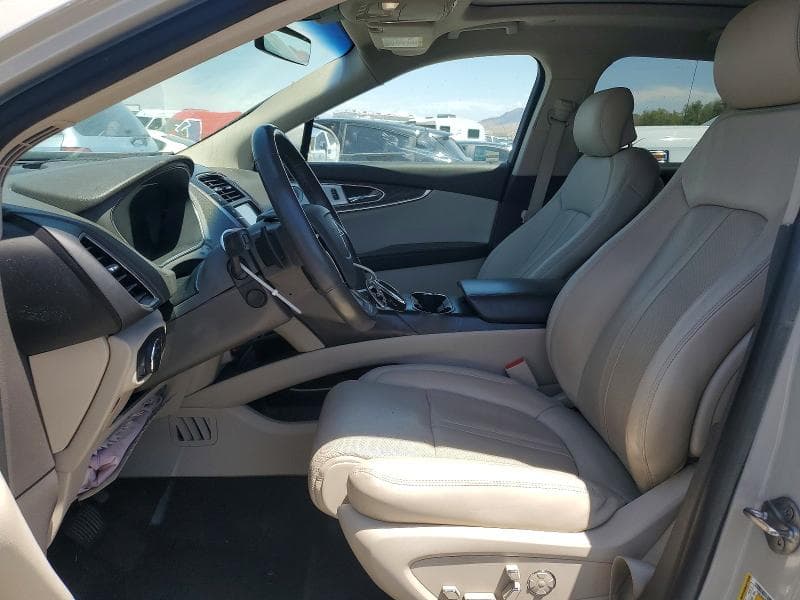 2019 LINCOLN NAUTILUS RESERVE 7