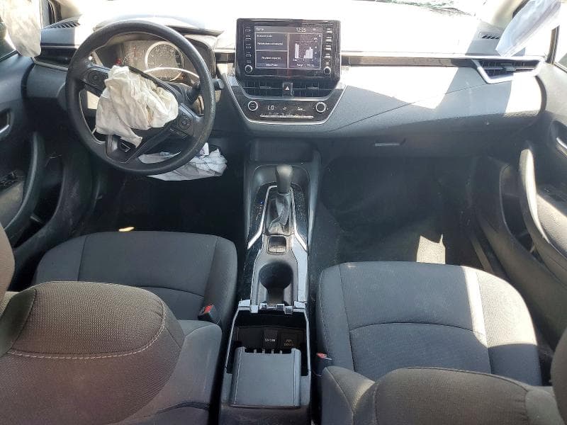 2020 TOYOTA COROLLA LE 8
