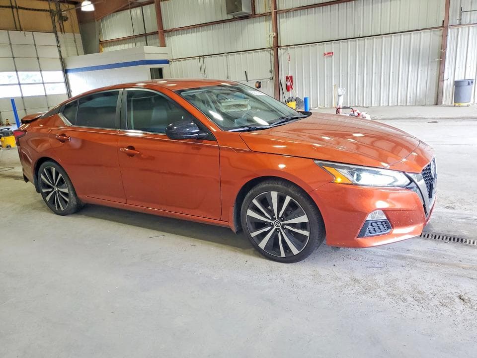 2019 NISSAN ALTIMA SR 4