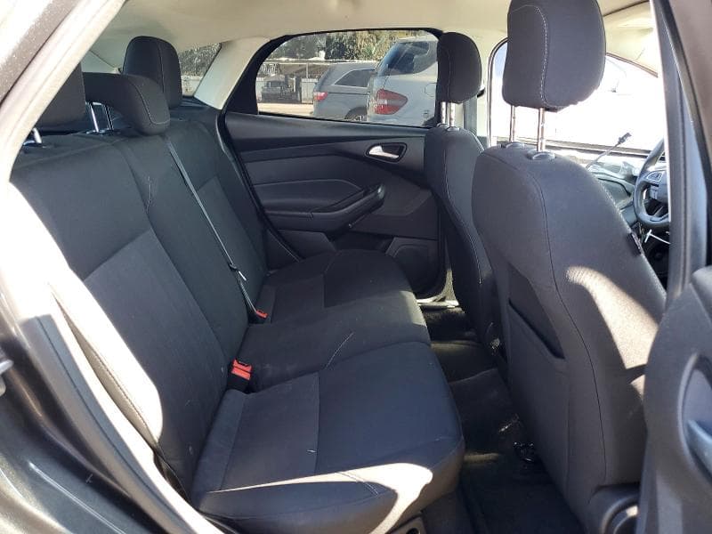 2018 FORD FOCUS SE 10