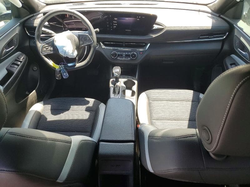 2025 BUICK ENVISTA PREFERRED 8