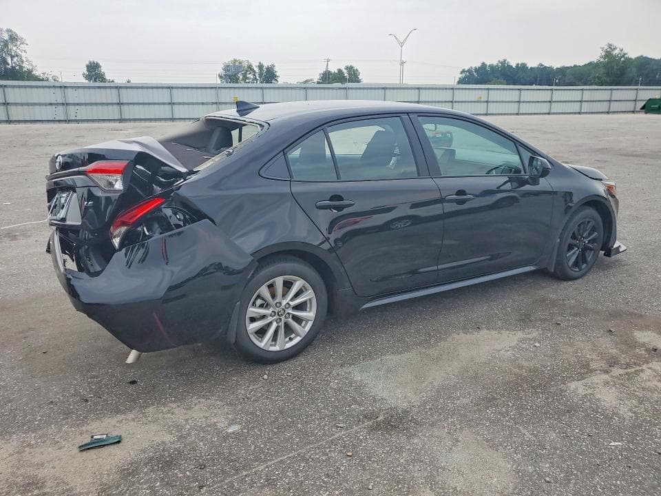2026 TOYOTA COROLLA LE 3