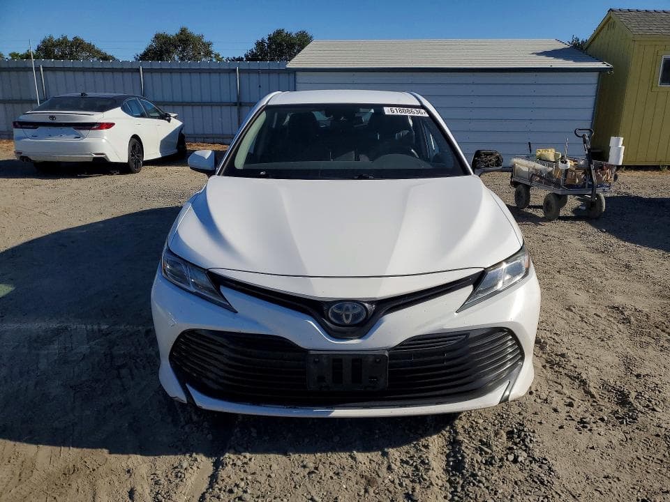 2020 TOYOTA CAMRY LE 5