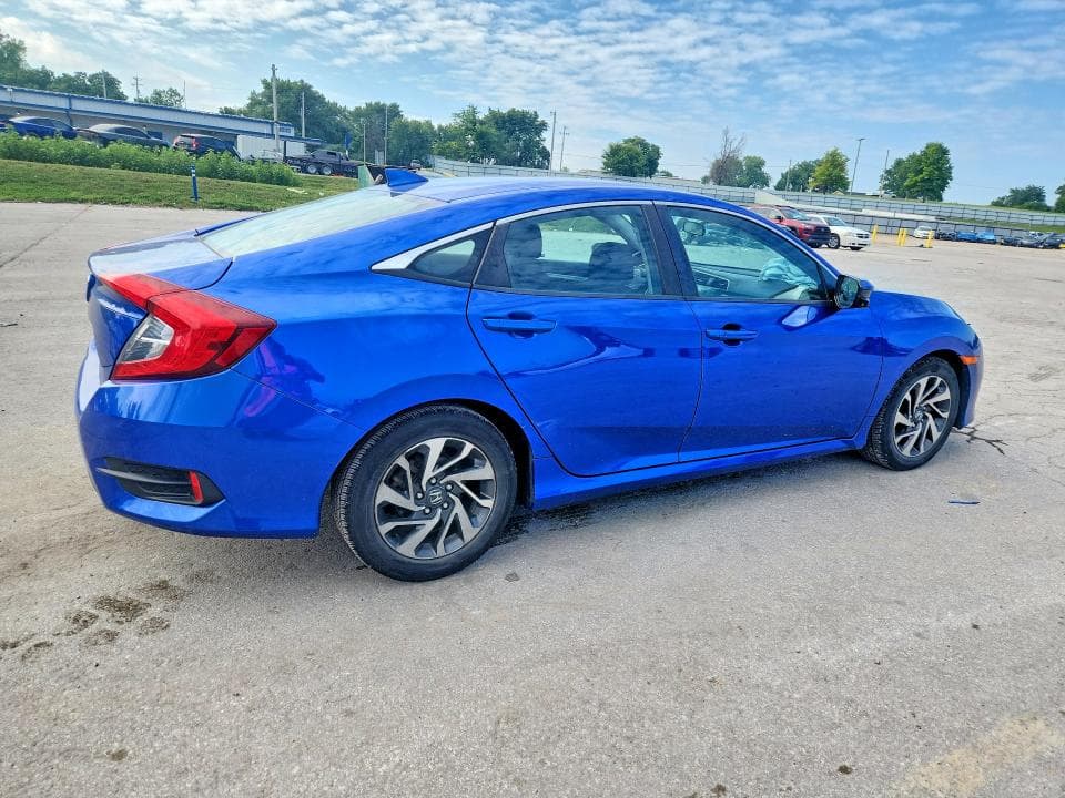 2017 HONDA CIVIC EX 3