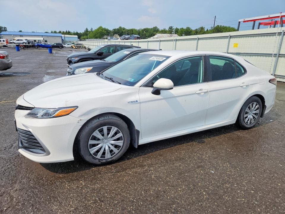 2021 TOYOTA CAMRY LE - 1
