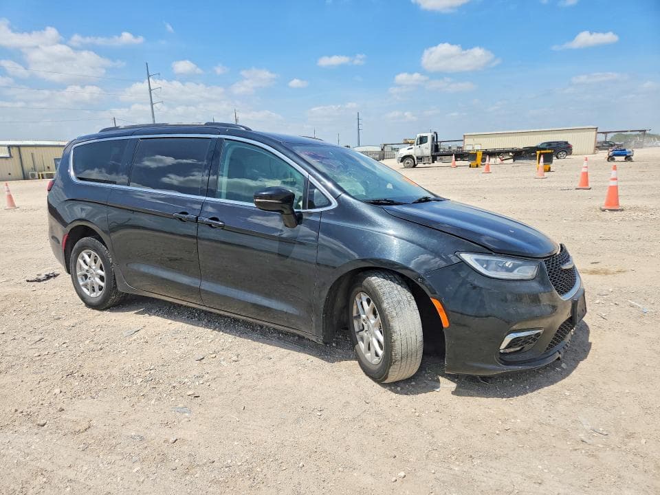 2022 CHRYSLER PACIFICA TOURING L 4