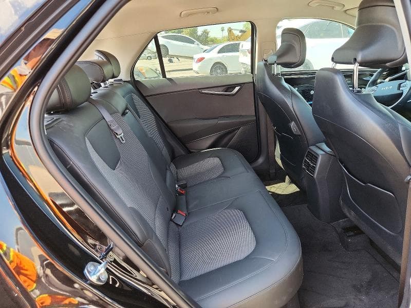 2025 KIA NIRO EX 10