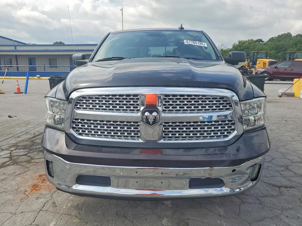 2017 RAM 1500 SLT 5