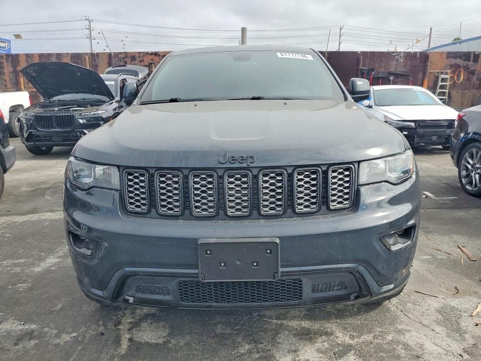 2017 JEEP GRAND CHEROKEE LAREDO 5